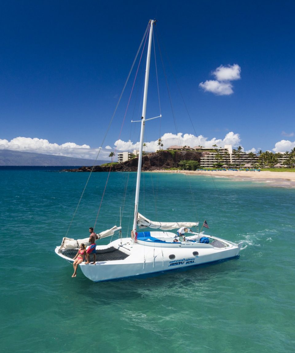 8-wyprawy-usa-hawaje-catamaran-ride-Kaanapali-Beach