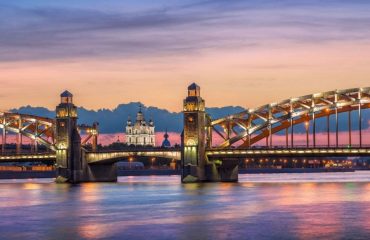 St-Petersburg-nighttime-cropped-xlarge